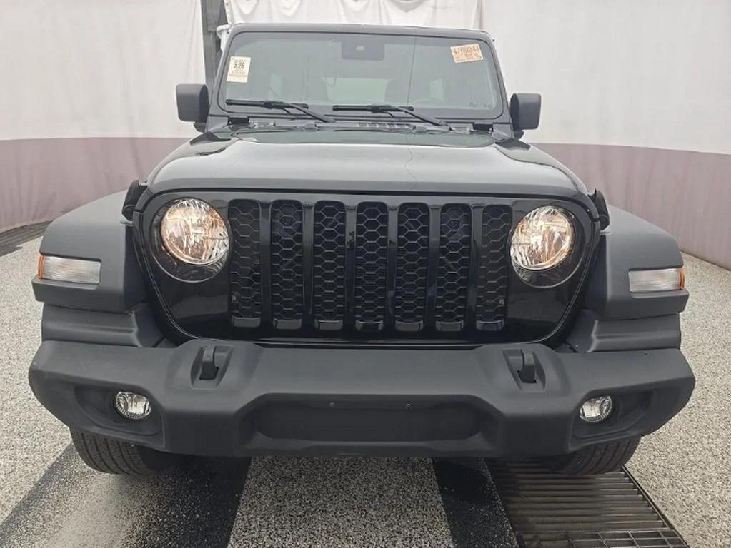 jeep wrangler 4-door 2024 1C4PJXDN5RW122986 image jeep wrangler 4-door 2024 1C4PJXDN5RW122986 image